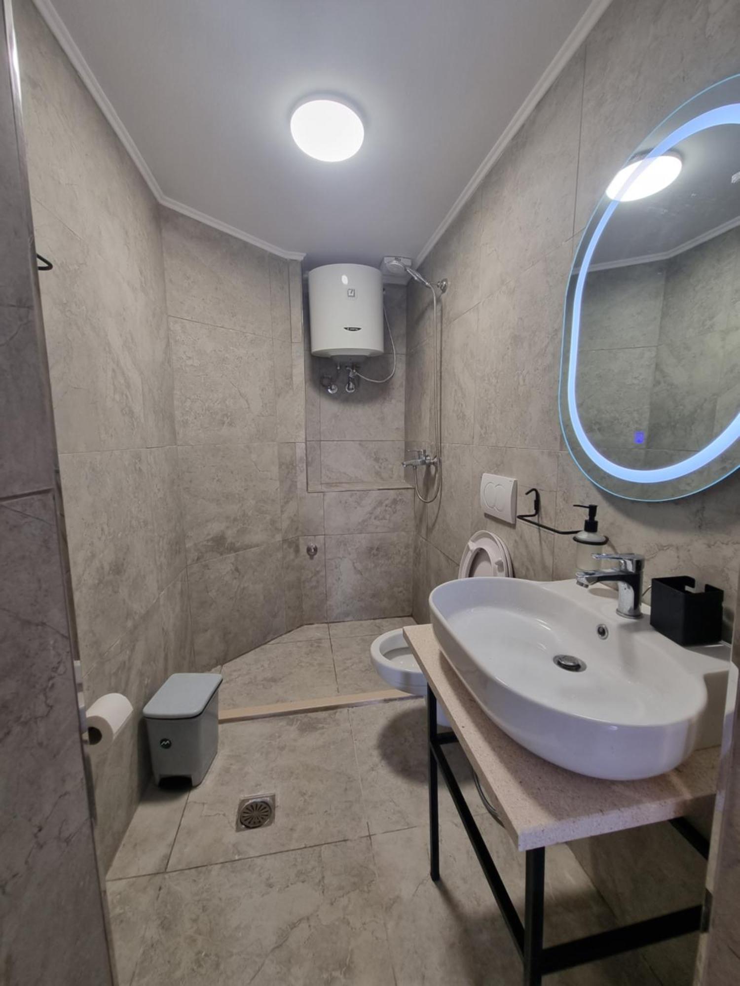 Tony'S Terrace Bed & Breakfast Gjirokaster Luaran gambar